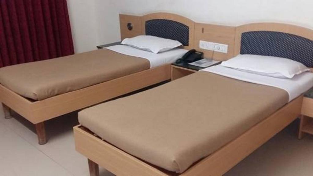 Hotel Sheetal Palace Pune Zewnętrze zdjęcie