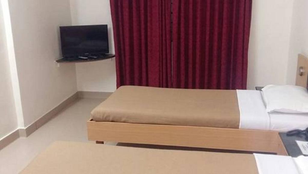 Hotel Sheetal Palace Pune Zewnętrze zdjęcie