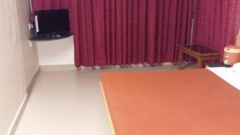 Hotel Sheetal Palace Pune Zewnętrze zdjęcie